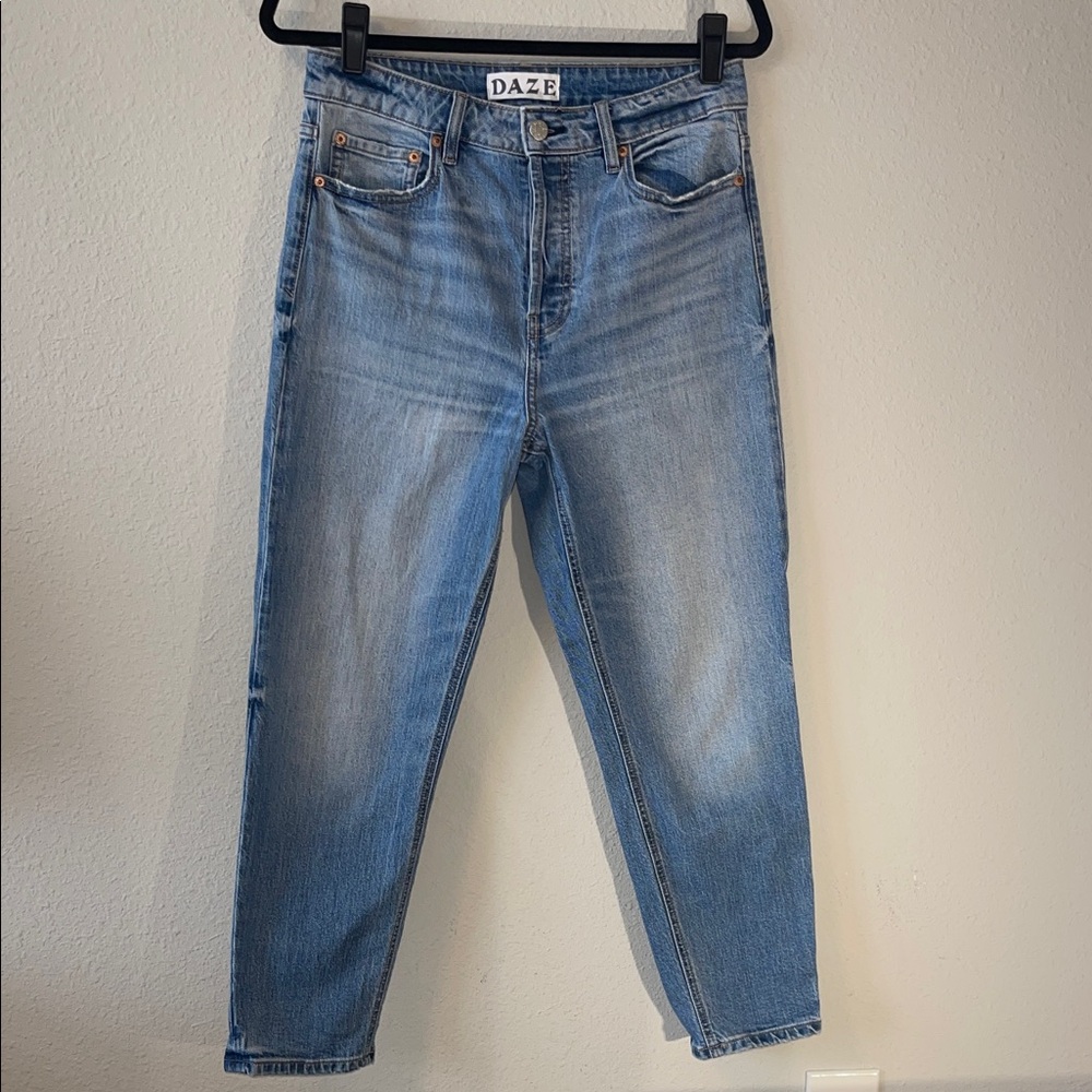 Daze High Rise Straight Ankle Jeans